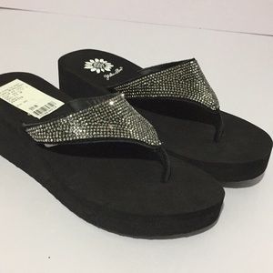comfortable Yellow Box Sandals (new)